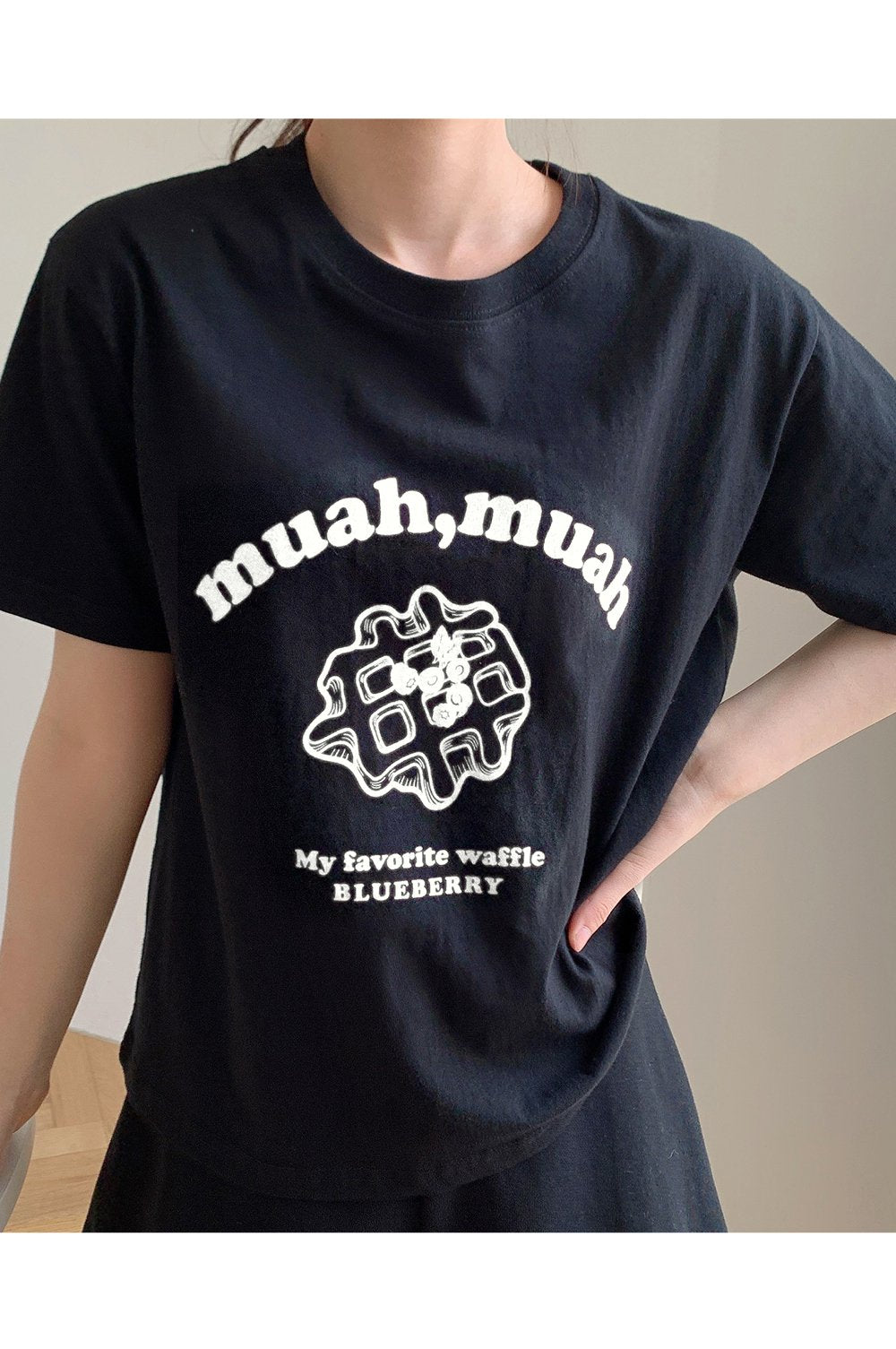 MUAHMUAH TEE - MUT21127